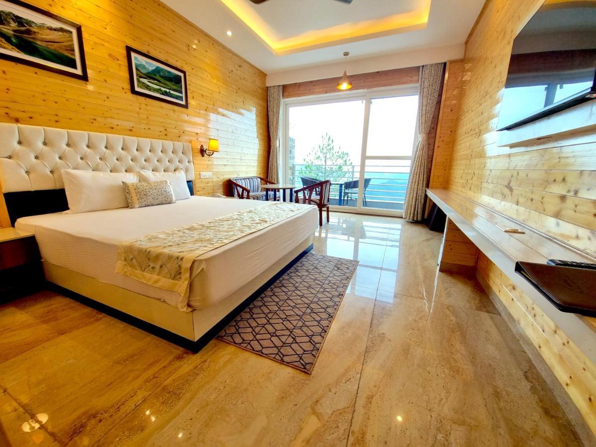 Hotel Wood Stock Luxury - A Boutique Property - Penthouse - Open Air Restaurant & Terrace Kasauli Exterior foto